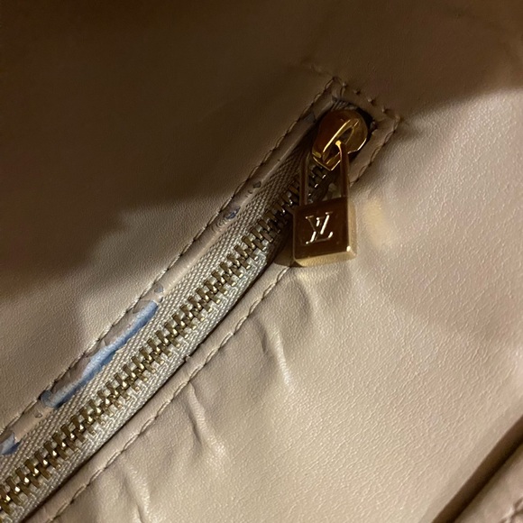 Louis Vuitton Yellow Vernis Tote - Picture 11 of 16